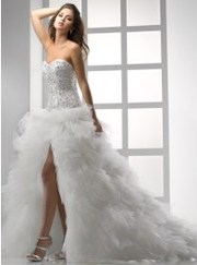 изысканное свадебное платье (белоснежное),  размер - 38-44,  рост 178