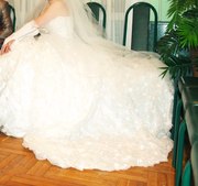 свадебное платье для красивой невесты.