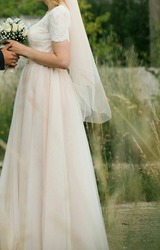 Свадебное платье цвета пудры
